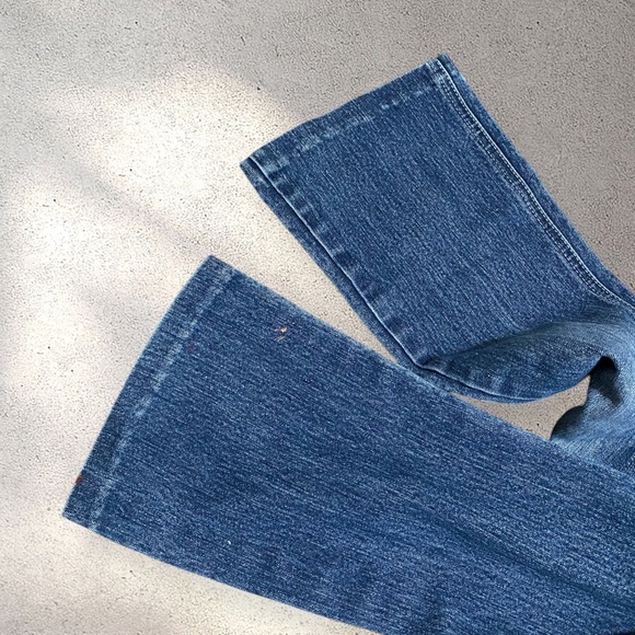 ALMOST FAMOUS LOW RISE BOOTCUT JEANS - Picture 4 of 5